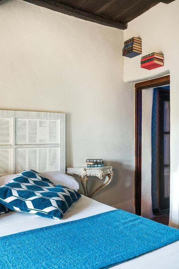 Opera Suites - Le Notti Bianche Calcata Extérieur photo