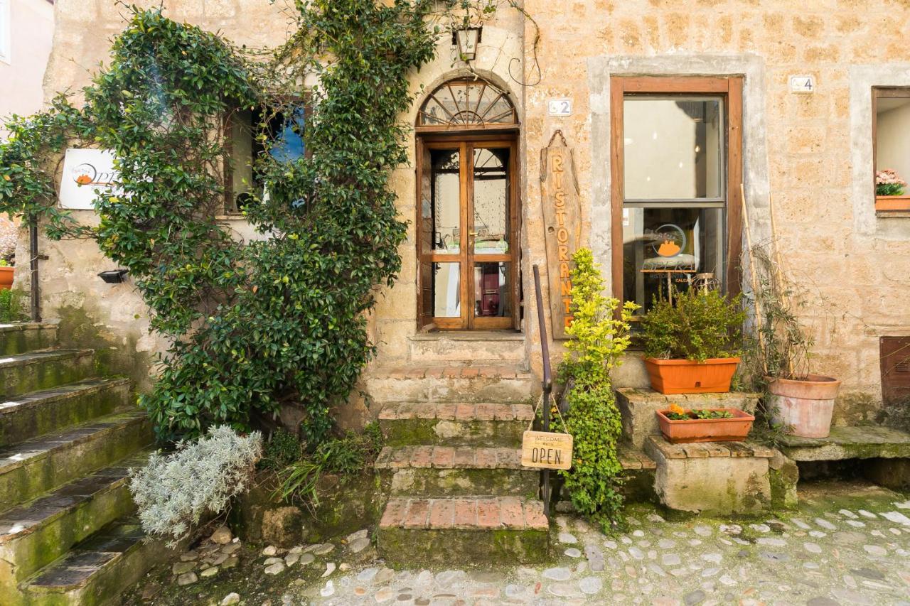 Opera Suites - Le Notti Bianche Calcata Extérieur photo